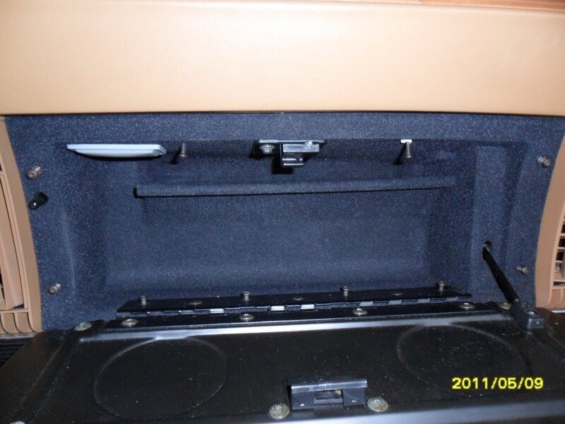 Glovebox (7).jpg