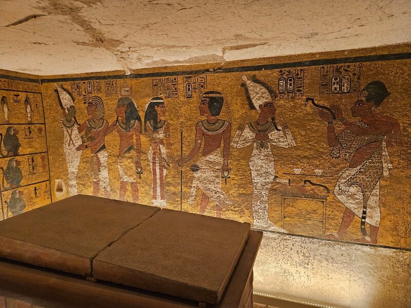 king tut-2.jpg